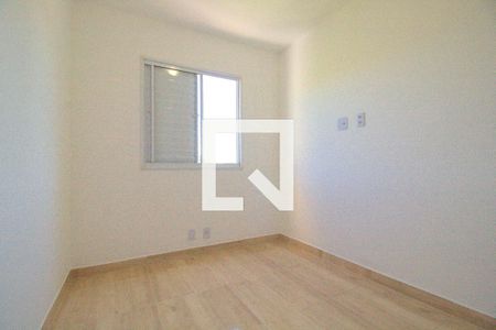 Quarto de apartamento para alugar com 2 quartos, 58m² em Lajeado, Cotia