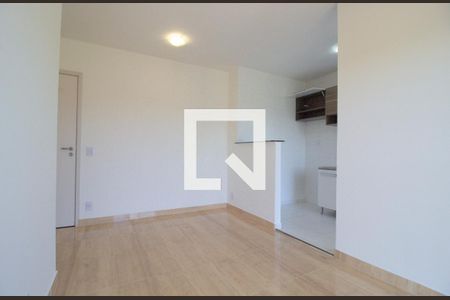 Sala de apartamento para alugar com 2 quartos, 58m² em Lajeado, Cotia