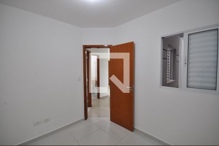 Quarto 2 de apartamento para alugar com 3 quartos, 42m² em Vila Mazzei, São Paulo