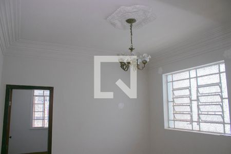 Casa à venda com 4 quartos, 100m² em Santa Tereza, Belo Horizonte