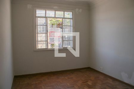 Casa à venda com 4 quartos, 100m² em Santa Tereza, Belo Horizonte