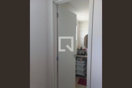 Banheiro de apartamento para alugar com 2 quartos, 61m² em Granja Olga, Sorocaba
