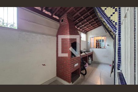 Vista de casa à venda com 4 quartos, 125m² em Vila Camilópolis, Santo André