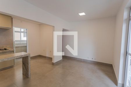 Sala de apartamento à venda com 2 quartos, 81m² em Funcionários, Belo Horizonte