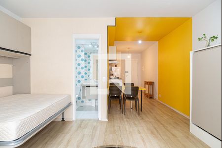 Sala/Quarto de kitnet/studio para alugar com 1 quarto, 42m² em Centro Histórico de São Paulo, São Paulo