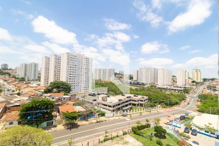 Vista da Sala de apartamento para alugar com 2 quartos, 43m² em Vila Satúrnia, Campinas