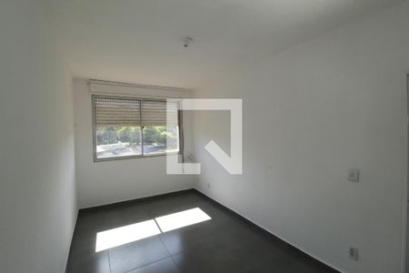 Quarto 1 de apartamento para alugar com 2 quartos, 57m² em Jardim Itu, Porto Alegre