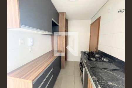 Cozinha de apartamento à venda com 2 quartos, 79m² em Jardim Leblon, Belo Horizonte