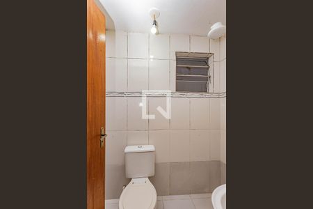 Banheiro de casa para alugar com 1 quarto, 30m² em Sacoma, São Paulo