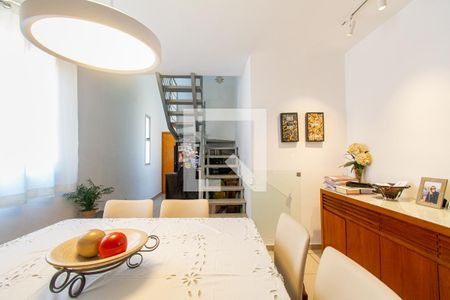 Sala de apartamento à venda com 2 quartos, 167m² em Sagrada Família, Belo Horizonte