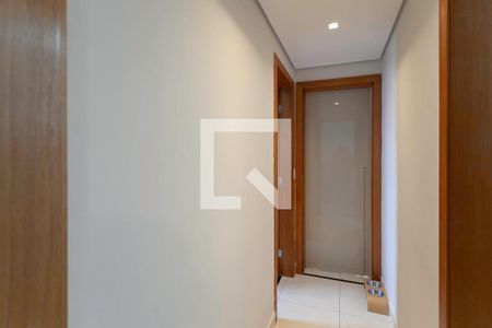 Corredor de apartamento à venda com 2 quartos, 61m² em Renascença, Belo Horizonte