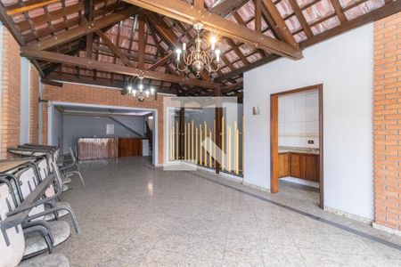 Sala de casa à venda com 3 quartos, 251m² em Vila Rio Branco, São Paulo