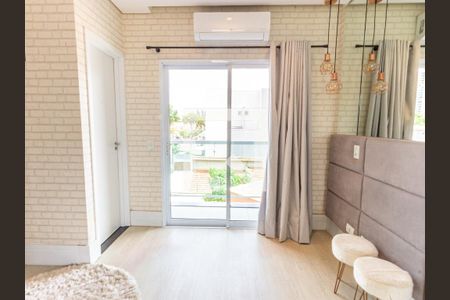 Suíte 1 de casa de condomínio à venda com 2 quartos, 100m² em Vila Canero, São Paulo