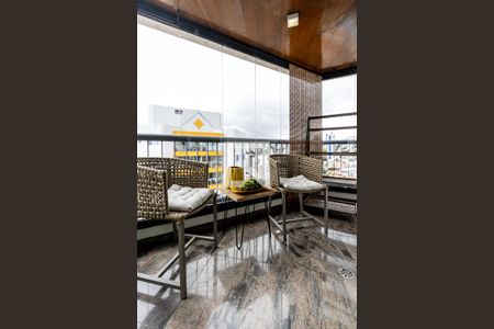 Varanda de apartamento à venda com 3 quartos, 195m² em Pompeia, São Paulo