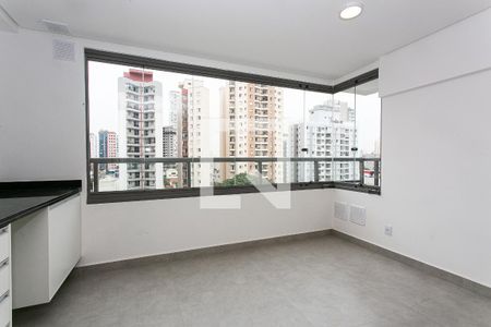 Varanda Sala/Cozinha de apartamento para alugar com 2 quartos, 63m² em Vila Azevedo, São Paulo