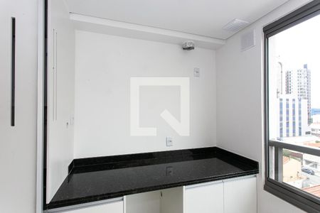 Varanda Sala/Cozinha de apartamento para alugar com 2 quartos, 63m² em Vila Azevedo, São Paulo