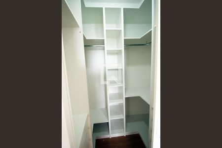 Closet de apartamento para alugar com 2 quartos, 55m² em Colégio, Rio de Janeiro