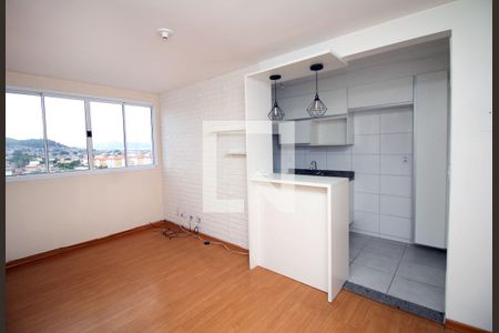Sala de apartamento para alugar com 2 quartos, 55m² em Colégio, Rio de Janeiro