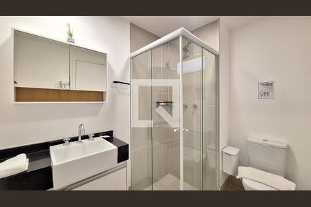 Banheiro  de kitnet/studio para alugar com 1 quarto, 20m² em Lapa, São Paulo