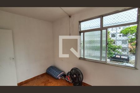 Quarto 1 de apartamento para alugar com 2 quartos, 52m² em Irajá, Rio de Janeiro