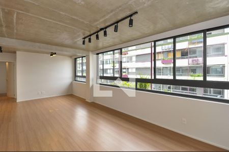 Sala de apartamento para alugar com 2 quartos, 82m² em Vila Ipojuca, São Paulo