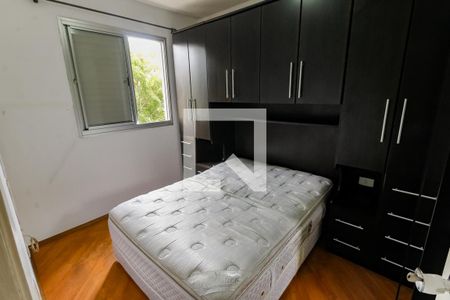 Quarto 2 de apartamento para alugar com 2 quartos, 49m² em Conjunto Promorar Raposo Tavares, São Paulo