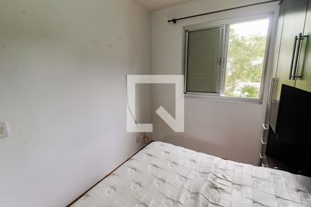 Quarto 2 de apartamento para alugar com 2 quartos, 49m² em Conjunto Promorar Raposo Tavares, São Paulo