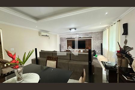 Sala de casa de condomínio à venda com 4 quartos, 450m² em Vargem Grande, Rio de Janeiro