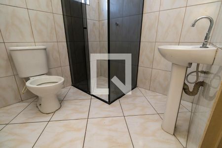 Banheiro Social de casa para alugar com 1 quarto, 45m² em Vila Bancaria, São Paulo