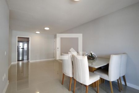 Sala de apartamento à venda com 3 quartos, 110m² em Barra da Tijuca, Rio de Janeiro