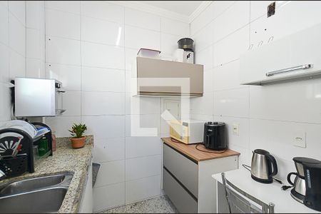 Cozinha de apartamento à venda com 3 quartos, 74m² em Cidade Nova, Belo Horizonte