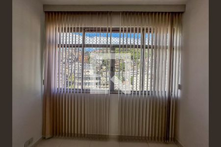 Apartamento à venda com 2 quartos, 71m² em Copacabana, Rio de Janeiro