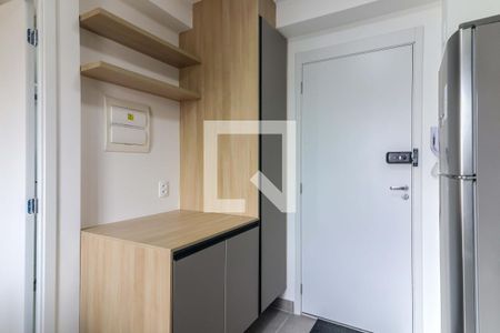 Sala/Cozinha de kitnet/studio para alugar com 1 quarto, 27m² em Vila Butantã, São Paulo