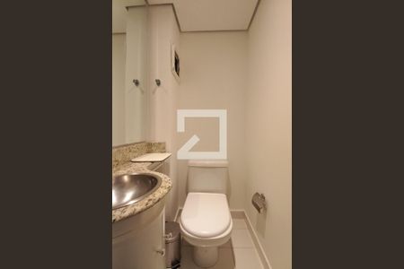 Lavabo  de apartamento à venda com 1 quarto, 70m² em Cambuí, Campinas