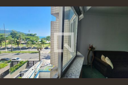 Sala de apartamento para alugar com 3 quartos, 89m² em Embaré, Santos