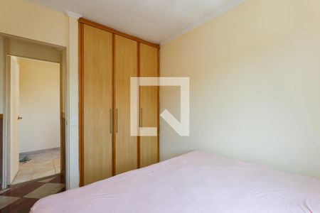 Quarto 1 de apartamento para alugar com 3 quartos, 51m² em Conjunto Promorar Raposo Tavares, São Paulo