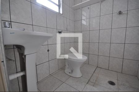 Banheiro da Suíte de casa para alugar com 3 quartos, 80m² em Parque Vitoria, São Paulo