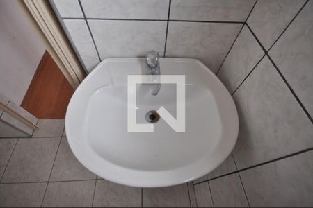 Banheiro da Suíte de casa para alugar com 3 quartos, 80m² em Parque Vitoria, São Paulo