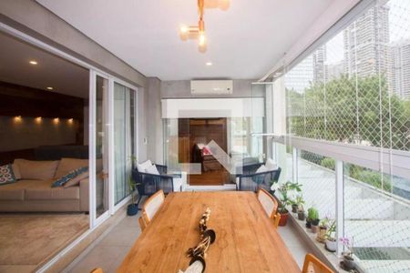 Apartamento à venda com 3 quartos, 138m² em Santo Amaro, São Paulo