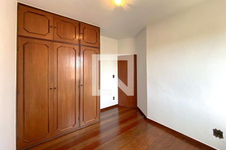Quarto 1 de apartamento para alugar com 3 quartos, 90m² em Dona Clara, Belo Horizonte