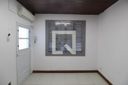 Casa à venda com 3 quartos, 200m² em Floresta, Porto Alegre