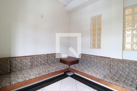 Sala de TV de apartamento para alugar com 5 quartos, 506m² em Santa Mônica, Uberlândia