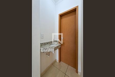 Lavabo  de apartamento para alugar com 2 quartos, 81m² em Guilhermina, Praia Grande