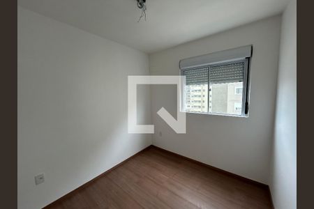 Quarto 1 de apartamento para alugar com 2 quartos, 50m² em Del Castilho, Rio de Janeiro