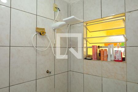 Banheiro de casa à venda com 1 quarto, 340m² em Vila Carmosina, São Paulo