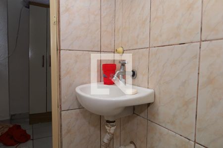 Casa à venda com 1 quarto, 340m² em Vila Carmosina, São Paulo