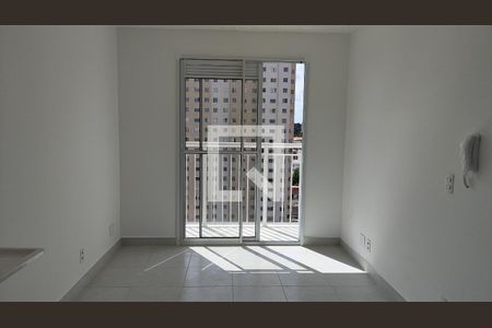 Sala / Cozinha / Área de serviço de apartamento para alugar com 2 quartos, 33m² em Itaquera, São Paulo