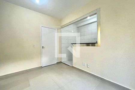Sala/Cozinha de apartamento para alugar com 2 quartos, 47m² em Vila Parque Jabaquara, São Paulo