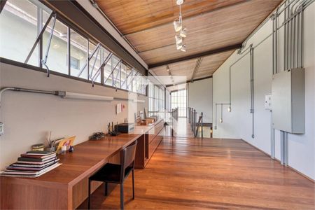 Casa à venda com 5 quartos, 600m² em Santo Amaro, São Paulo