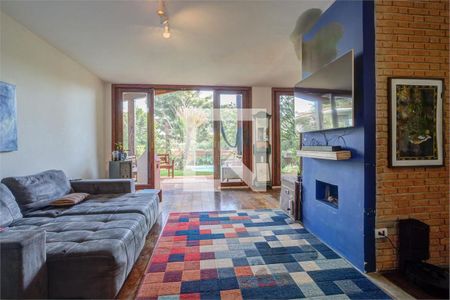 Casa à venda com 3 quartos, 337m² em Santo Amaro, São Paulo